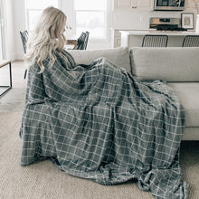 Grid Fleece Throw Blanket