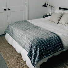 Grid Fleece Throw Blanket