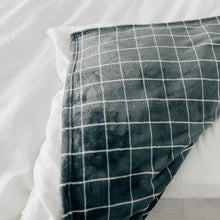 Grid Fleece Bedding Blankets
