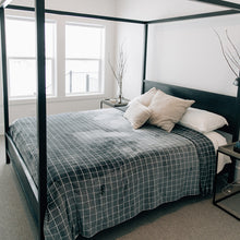 Grid Fleece Bedding Blankets